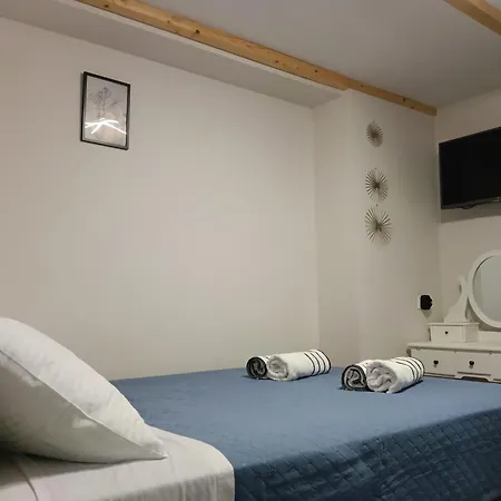 Olimpias Apartment *