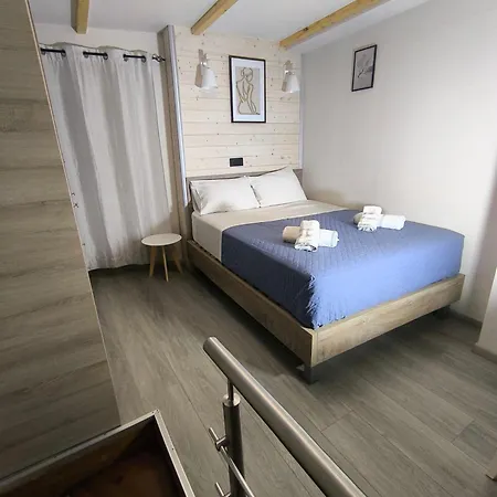 Olimpias Apartment *